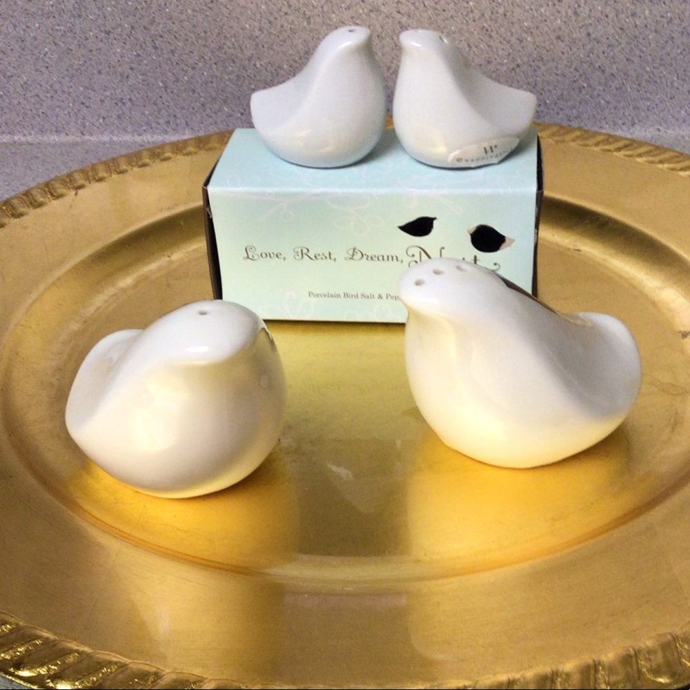 🛍2for$30⬇️Price drop NWOT Bundled Turtle Dove salt and pepper shaker 2 sets